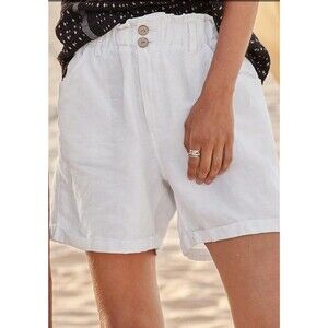 Sundance Beverly Travel Shorts White Petitie Size 14 NWT